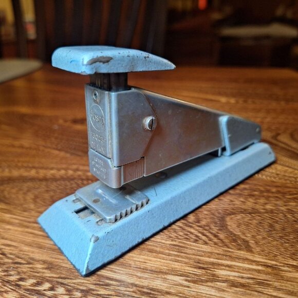 Apsco Mini Stapler 3003 De Luxe Vintage Metal Sweden Standard Desk Retro Small - Picture 1 of 9